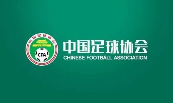 双腿被绑成m型毛笔调教